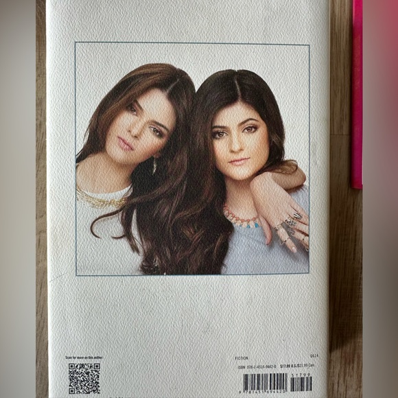 3 Books - Rebels: City of Indra, Bliss, Girl, Stop Apologizing - Picture 5 of 13